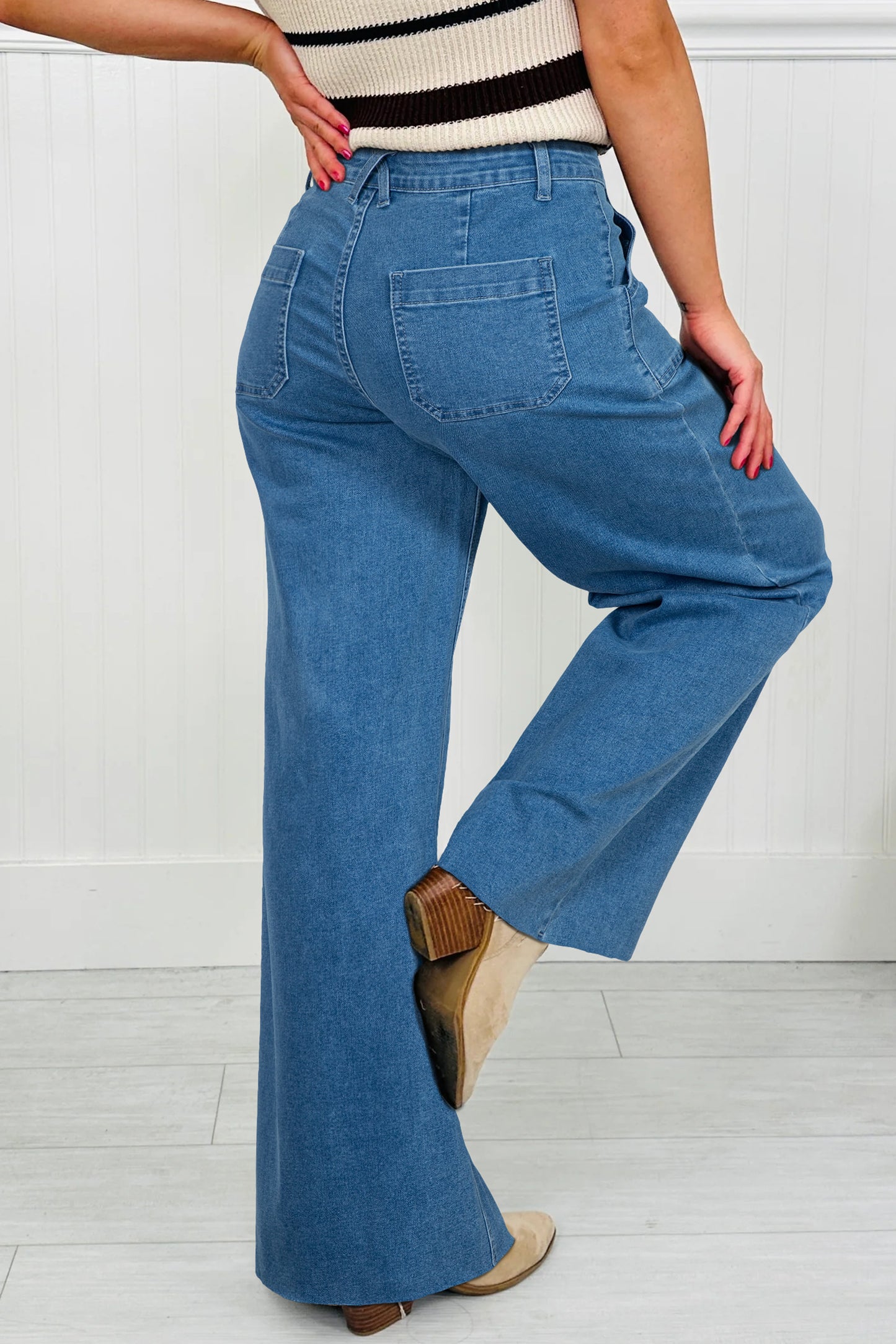 Dark Brown Retro Washed Patch Pocket Loose Jeans